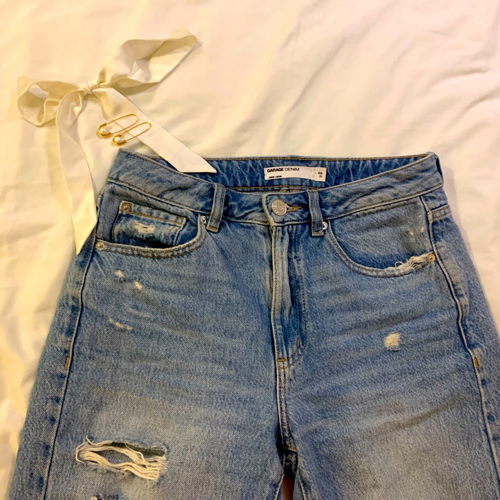 Garage high waisted ripped mom jeans